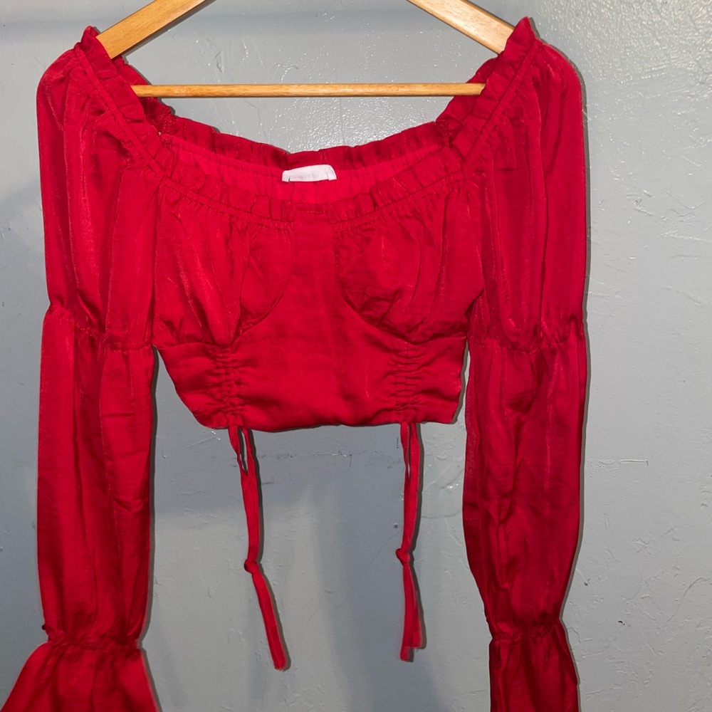 CROPPED LONG SLEEVE BLOUSE